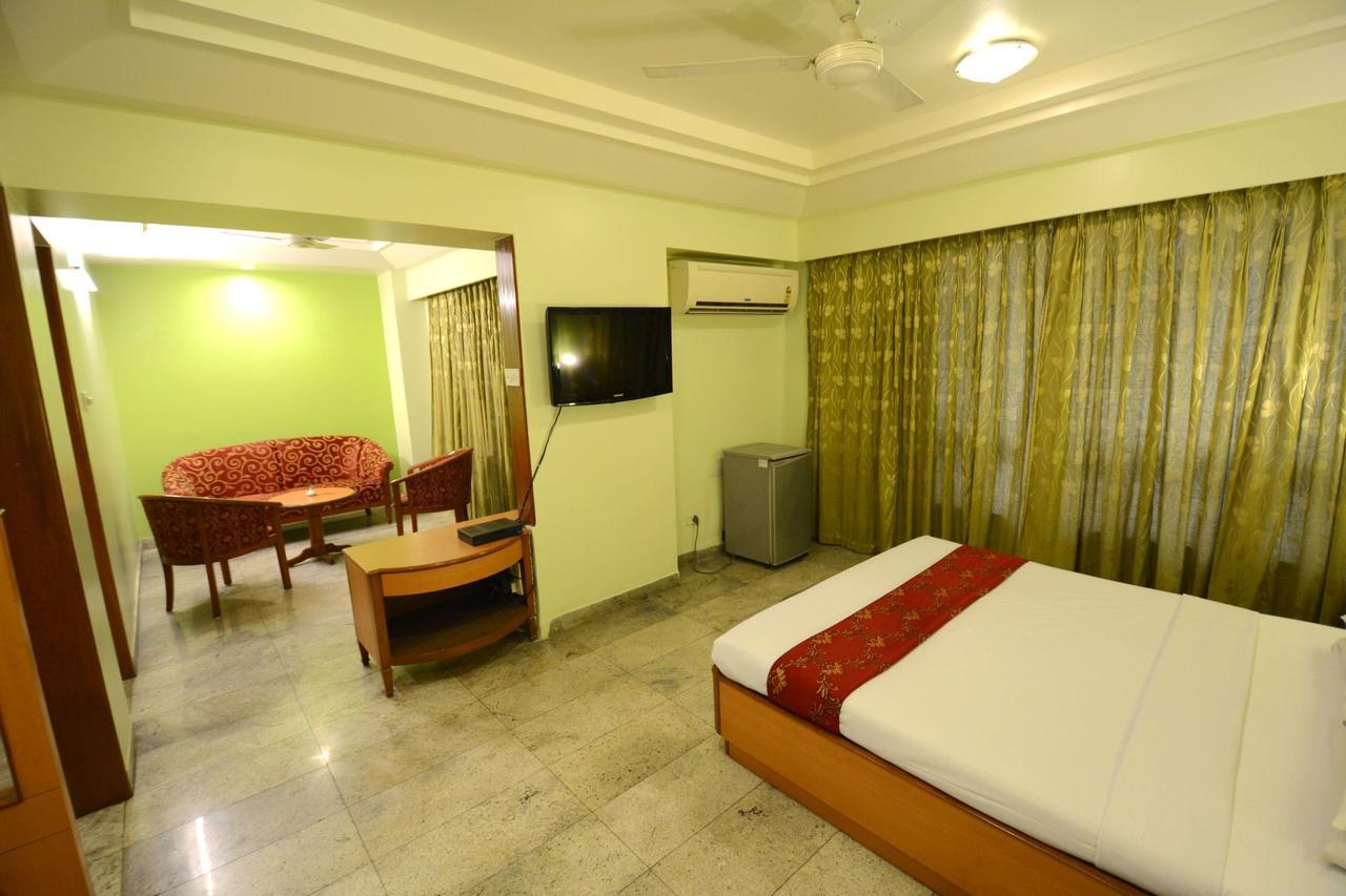 The Samrat Hotel Near Pune Railway Station Exterior foto