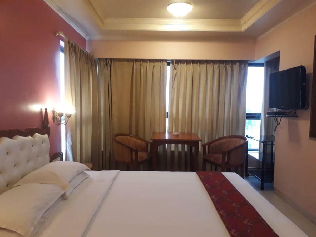 The Samrat Hotel Near Pune Railway Station Exterior foto